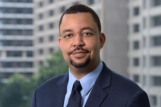 Jonathan Lewis